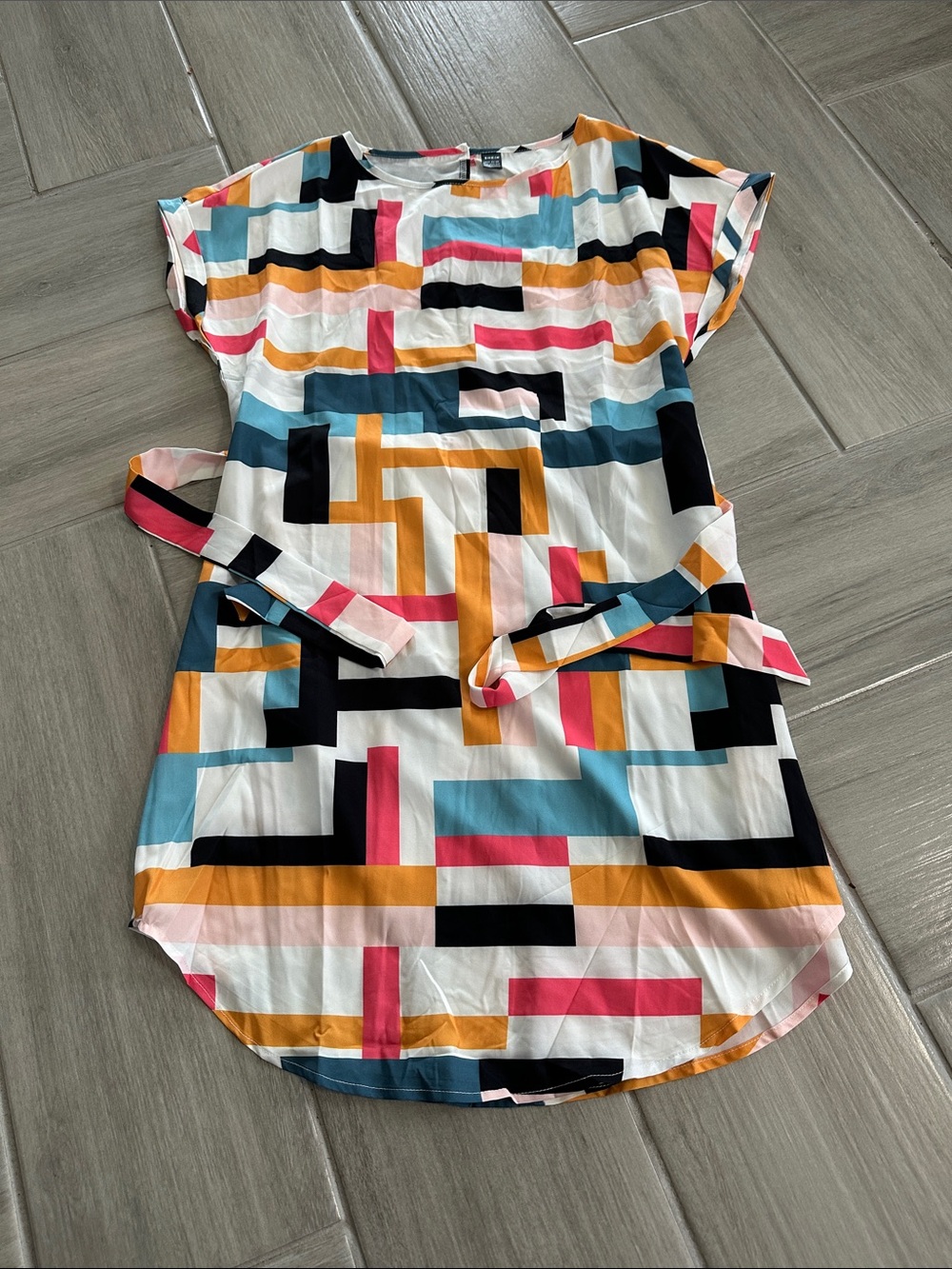 Geometric Print Tie-Waist Tunic Dress - Multicolor